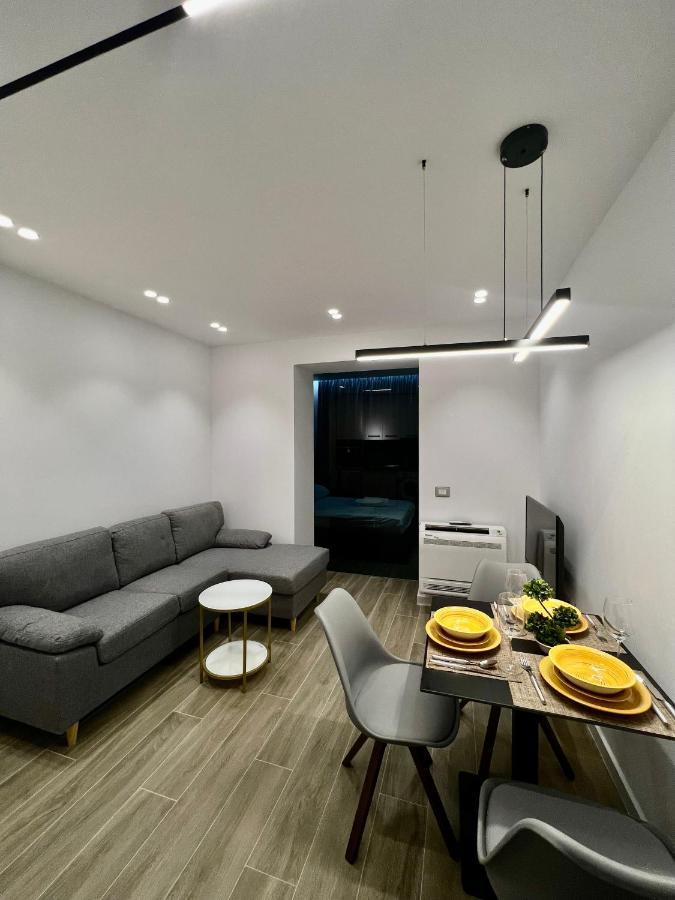 Deluxe Apartment Bllok Tirana Exteriér fotografie